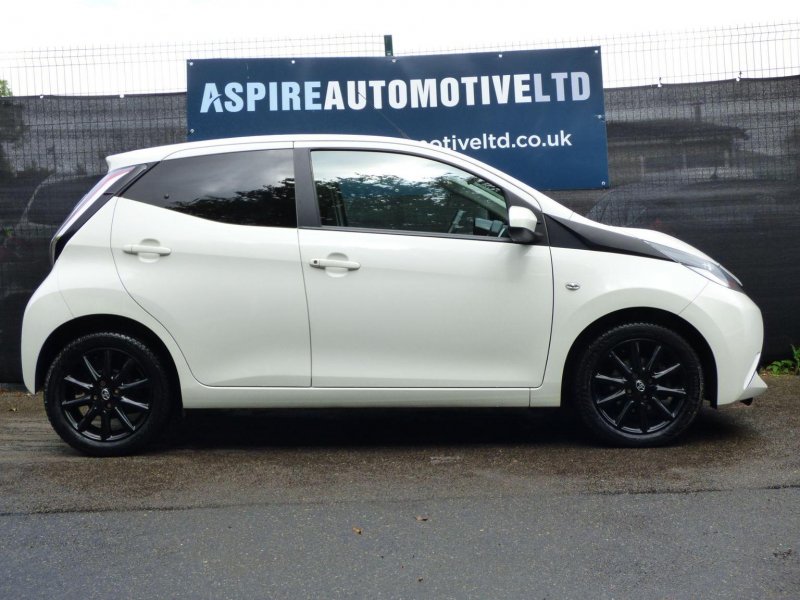 TOYOTA AYGO