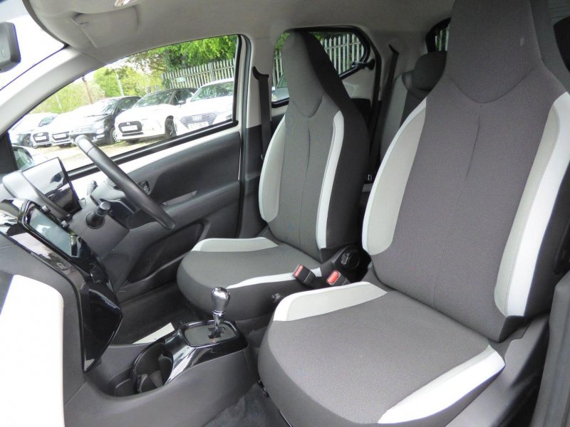 TOYOTA AYGO