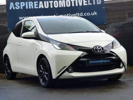 TOYOTA AYGO 1.0 VVT-i x-press x-shift Euro 6 5dr