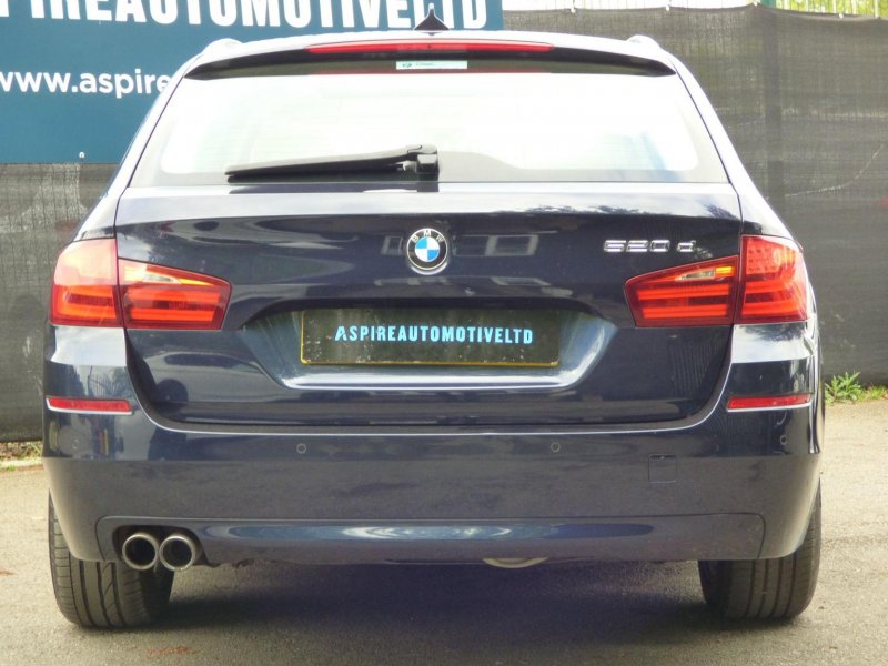 BMW 5 SERIES
