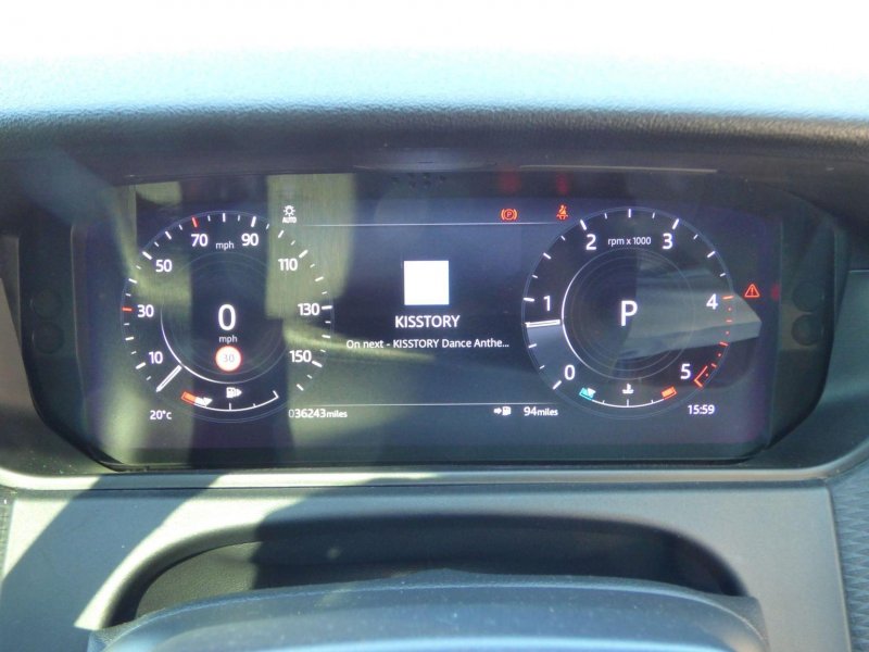 LAND ROVER RANGE ROVER VELAR