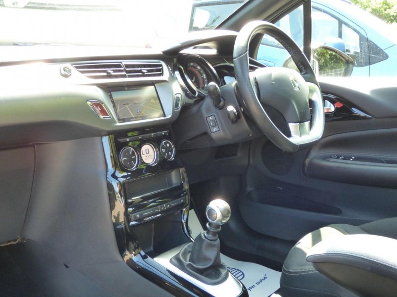 DS AUTOMOBILES DS 3