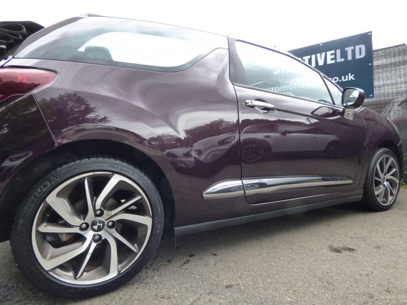 DS AUTOMOBILES DS 3