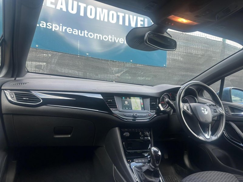 VAUXHALL ASTRA