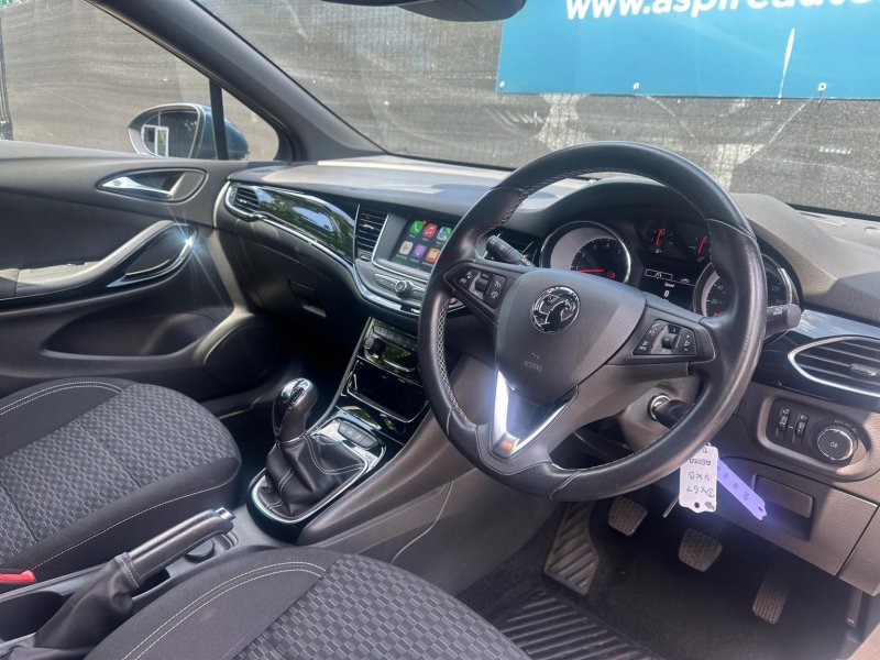 VAUXHALL ASTRA