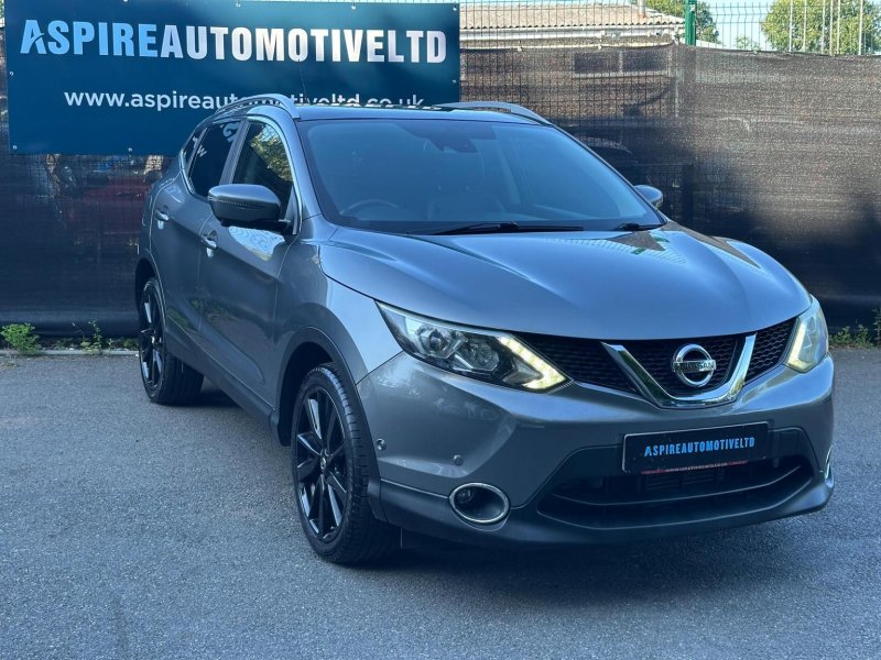 NISSAN QASHQAI 1.6 dCi Tekna XTRON 2WD Euro 5 (s/s) 5dr
